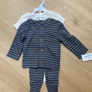 Carter’s baby outfit